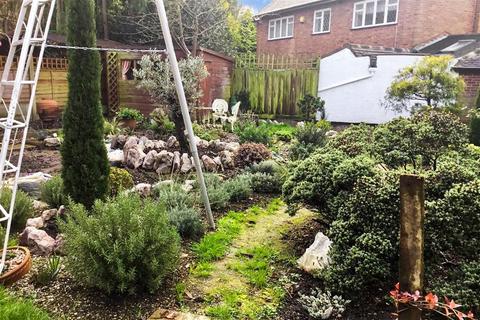Elm Lodge Wellington Hill, Loughton, IG10 4AG