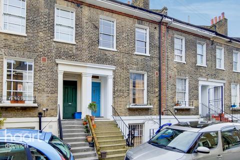 9 Sears Street, London, SE5 7JL