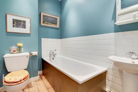 9 Sears Street, London, SE5 7JL