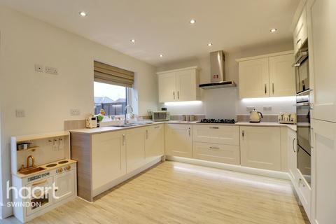 39 Minerva Heights, Blunsdon, Swindon, SN26 8AB