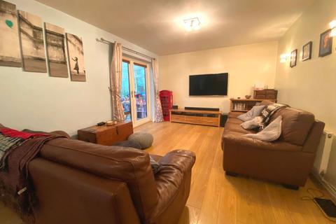 7 Glaisdale Close, Northampton, NN2 8UN