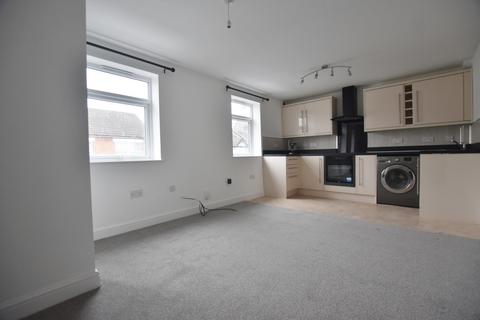 1 bedroom duplex to rent, Harwoods Road, West Watford, WD18