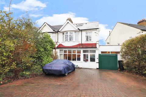 73 Palace View, Bromley, BR1 3EJ