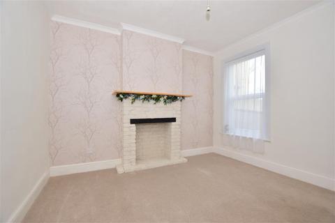 37 Adelaide Road, Gillingham, ME7 4NJ