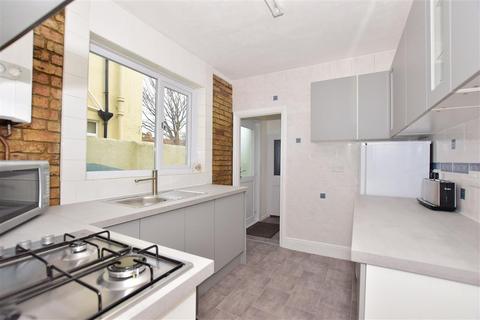 37 Adelaide Road, Gillingham, ME7 4NJ