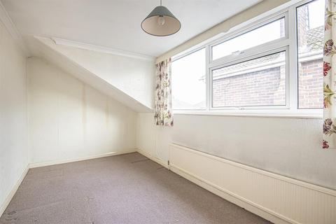 22 Hall Orchards Avenue, Wetherby, LS22 6SN