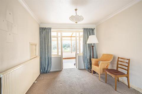 22 Hall Orchards Avenue, Wetherby, LS22 6SN