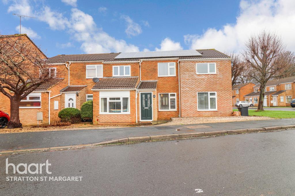 Ridge Nether Moor, Swindon 4 bed end of terrace house £280,000