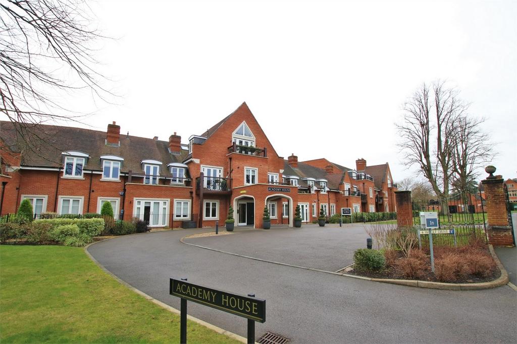 Woolf Drive, WOKINGHAM, Berkshire 2 bed retirement property £485,000