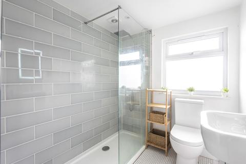 119 Dallinger Road, London, SE12 0TQ