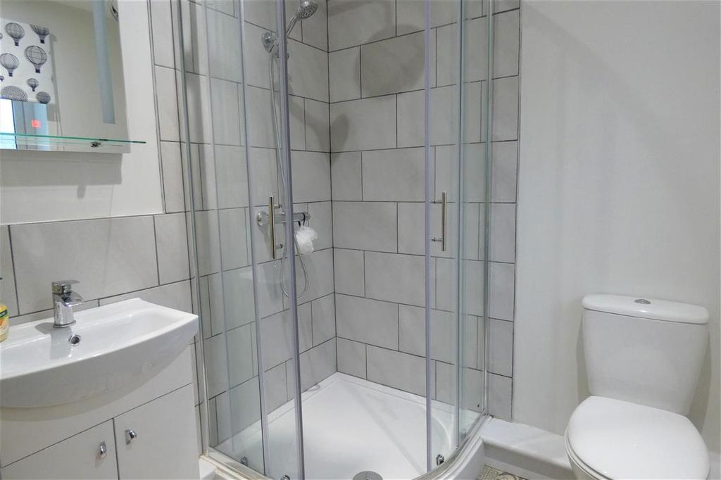 En Suite Shower Room