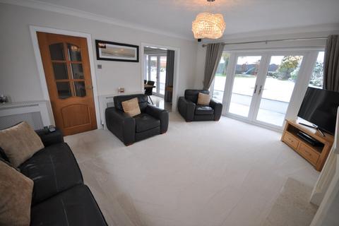 1 Brierholme Close, Hatfield, Doncaster, DN7 6EH