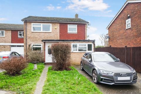 13 Turnberry Way, Orpington, BR6 8DR