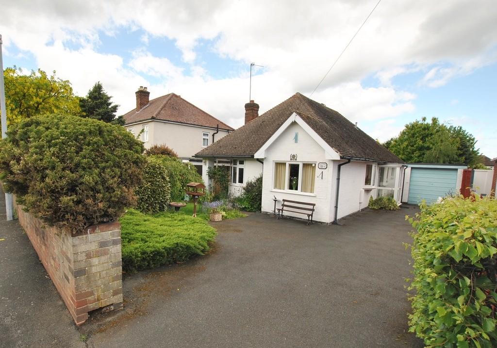 Barnfield Crescent, Wellington, Telford, TF1 2EU. 3 bed detached