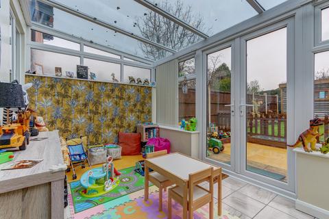 6 Batchley Road, Redditch, B97 6HX