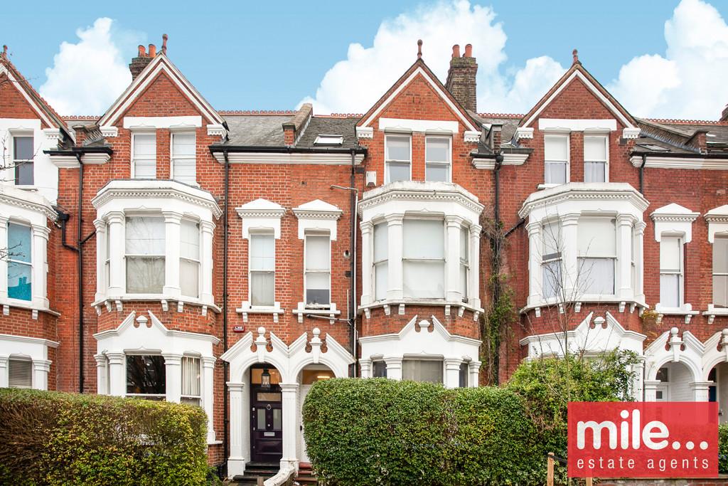 Plympton Road, Queens Park NW6 1 bed flat £375,000