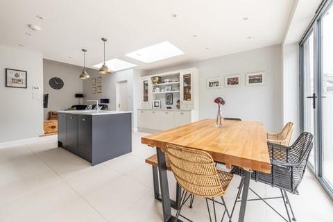 27 Halstead Road, London, E11 2AY