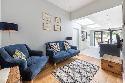 27 Halstead Road, London, E11 2AY