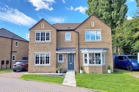 17 Chatsworth Close, Laceby, Grimsby, DN37 7BF