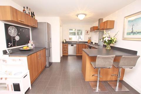 17 Chatsworth Close, Laceby, Grimsby, DN37 7BF
