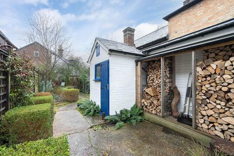 46 Pixham Lane, Dorking, RH4 1PT