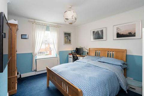 46 Pixham Lane, Dorking, RH4 1PT