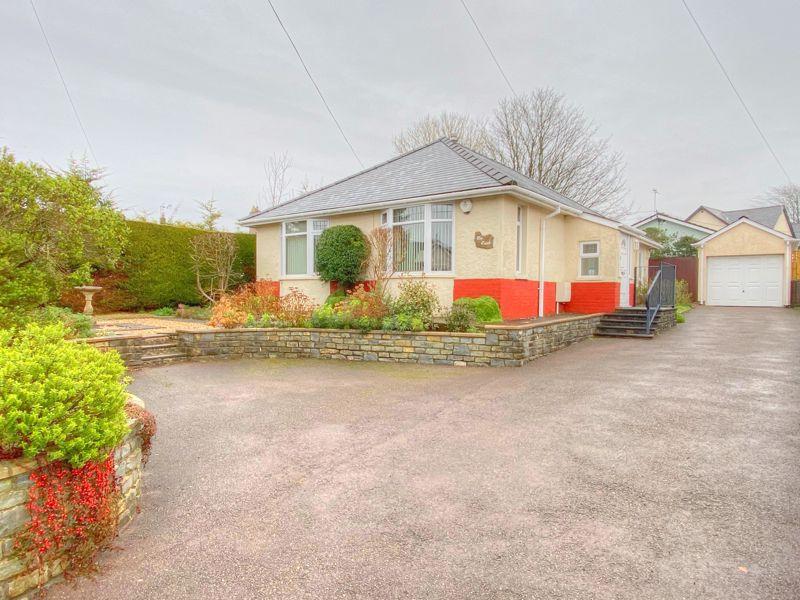 'The Crest', St. Athan Road, Cowbridge, CF71 7EQ 3 bed detached