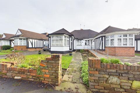 28 Cardinal Road, Ruislip, HA4 9QD