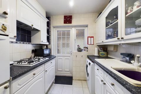 28 Cardinal Road, Ruislip, HA4 9QD
