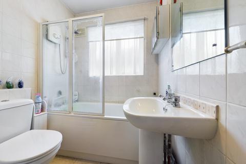 28 Cardinal Road, Ruislip, HA4 9QD