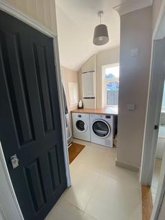 46 Central Avenue, Kilbirnie, KA25 6JP