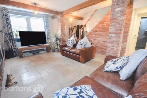 2 Lakeside View, Greasbrough, Rotherham, S61 4EZ