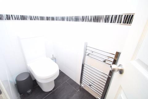 48 Agecroft Road, Romiley, Stockport, SK6 3HR