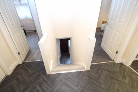 48 Agecroft Road, Romiley, Stockport, SK6 3HR