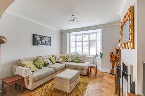 26 Ellesmere Drive, South Croydon, CR2 9EJ