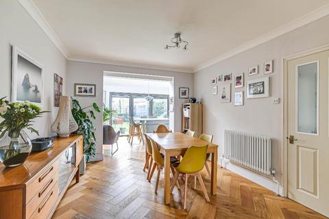 26 Ellesmere Drive, South Croydon, CR2 9EJ