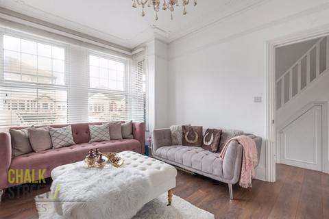 5 Lawrence Road, Romford, RM2 5SS