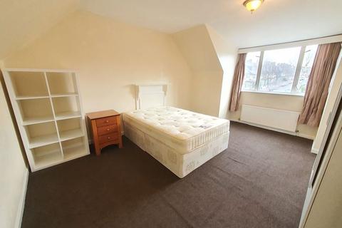 20 Ravenfield Road, London, SW17 8SE