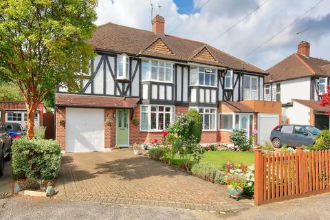16 Ely Close, New Malden, KT3 4LG