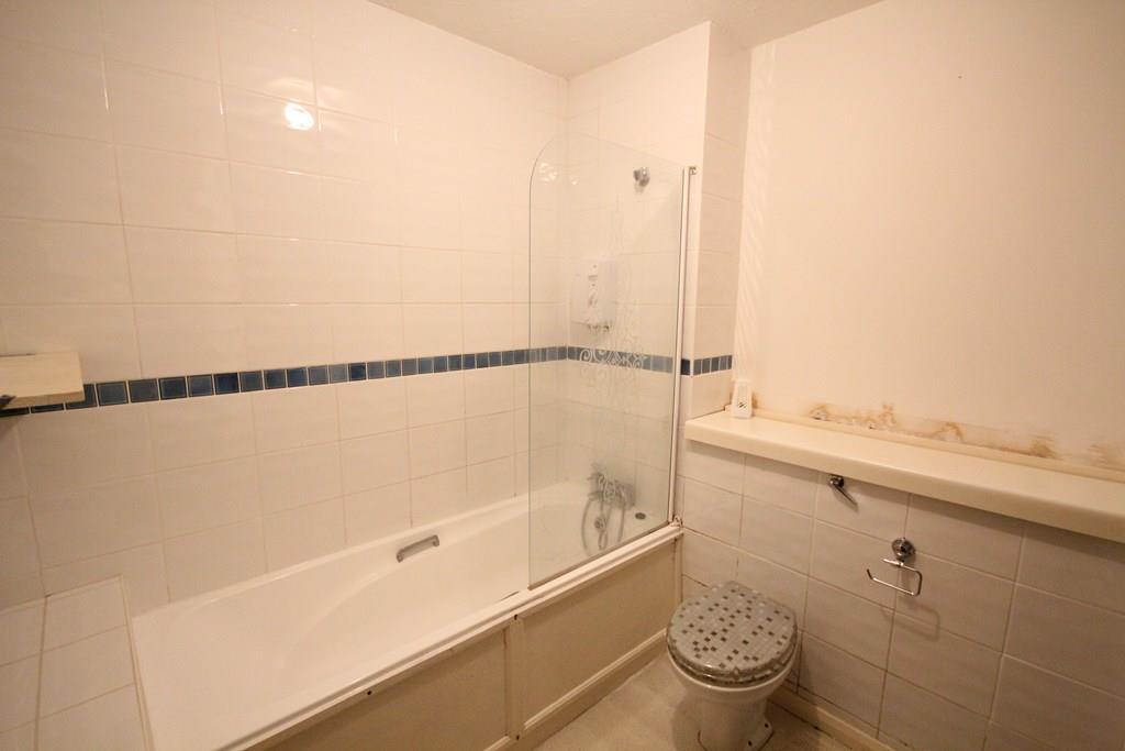 Bath.JPG
