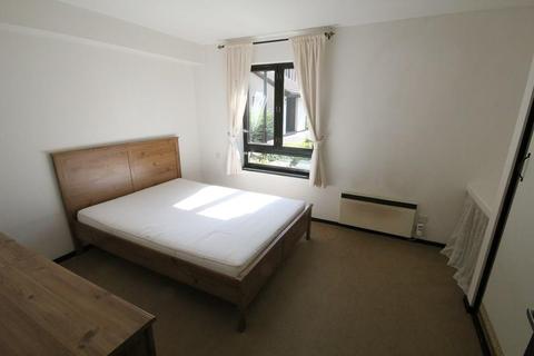 34 Braybourne Drive, Isleworth, TW7 5EW