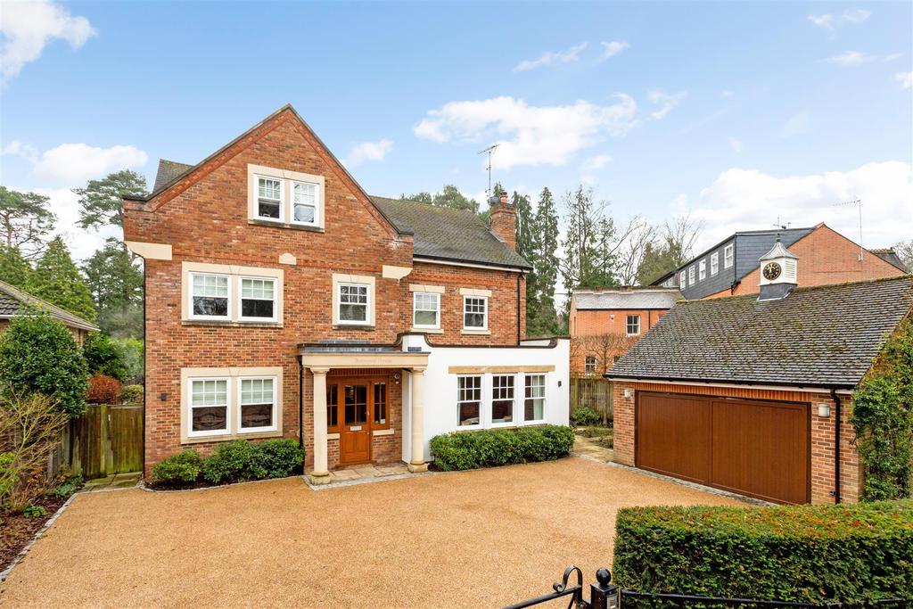 Ravensdale Road, Ascot 5 bed detached house £1,600,000