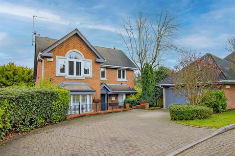 12 Blattner Close, Elstree, Borehamwood, WD6 3PD