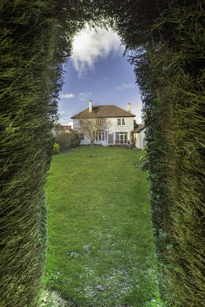 Garden arch.jpg