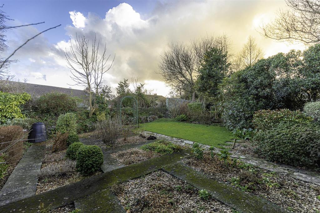 Garden 4.jpg