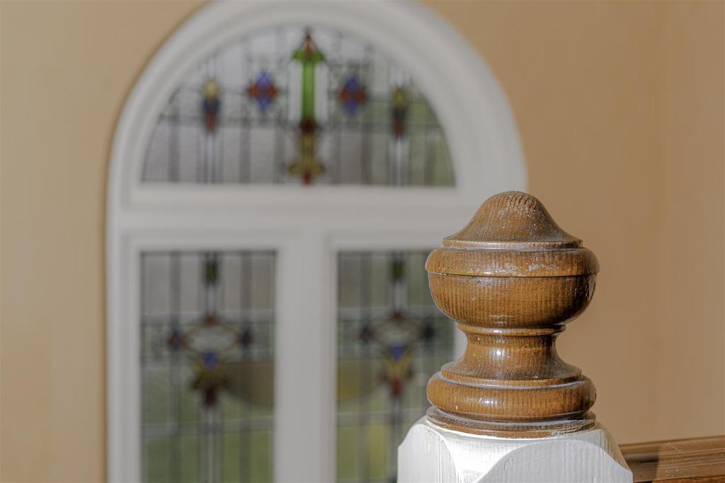 Newel.jpg