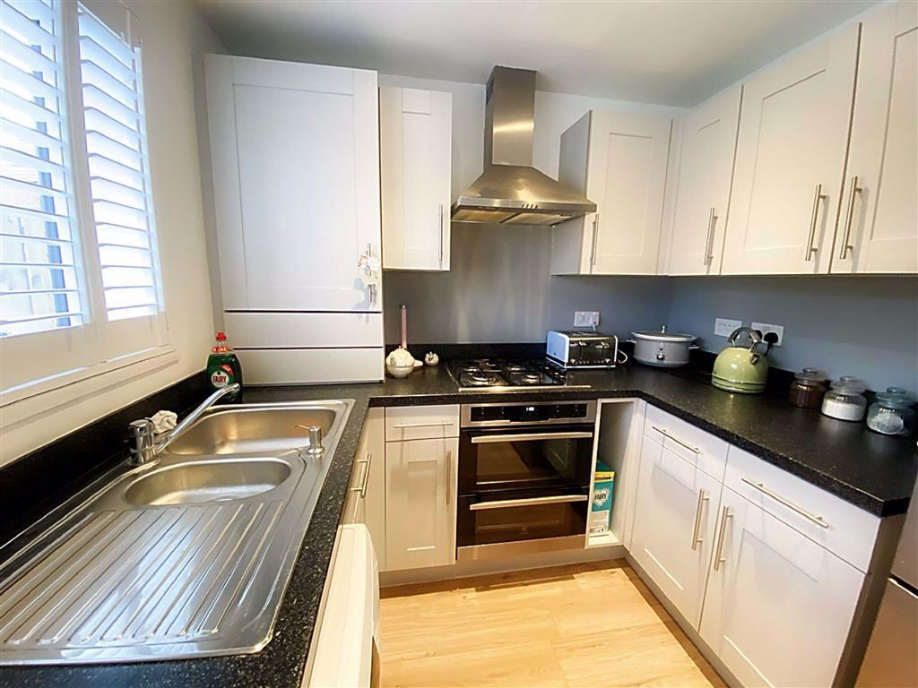 Kitchen & Dining Room