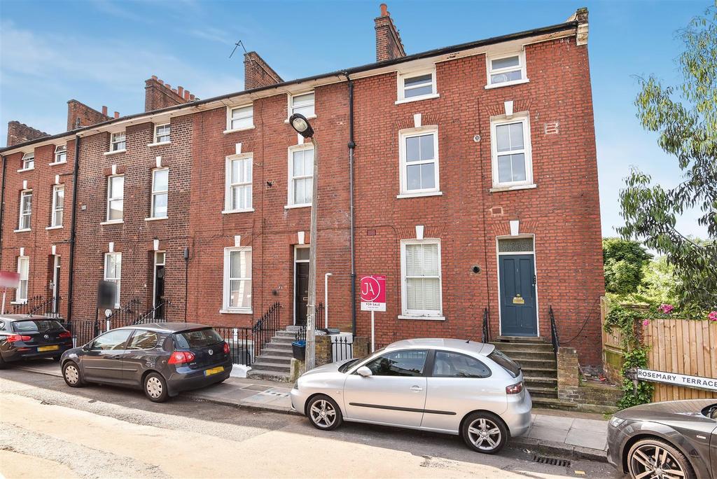 Rosemary Lane, East Sheen, SW14 2 bed flat £475,000