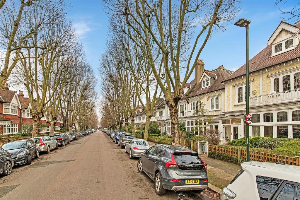 East Sheen Avenue, East Sheen, SW14 6 bed semidetached house for sale £2,000,000