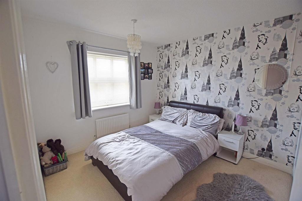 Ten acre bedroom 2